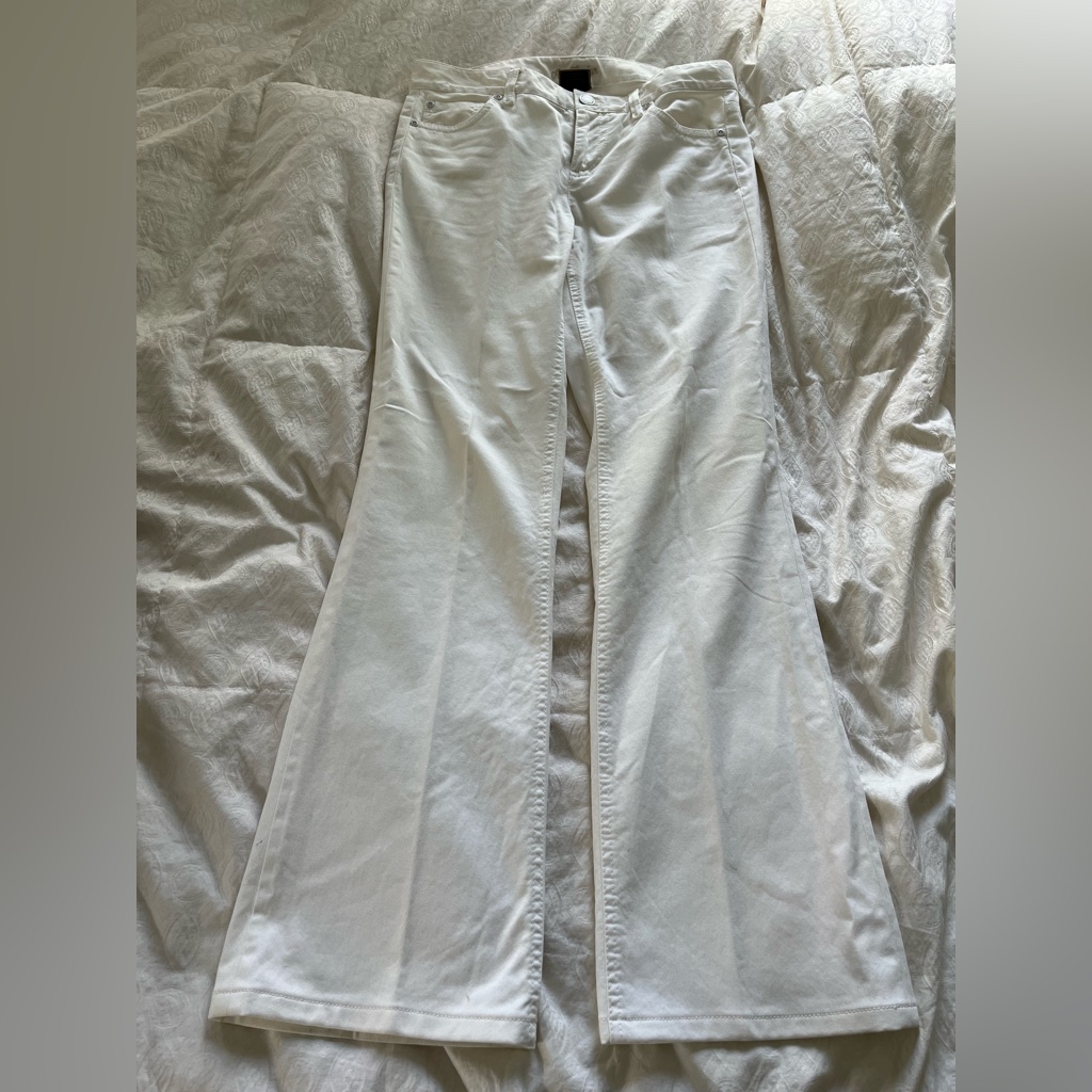 Ann Taylor Women’s White Jeans Modern Fit Size 4